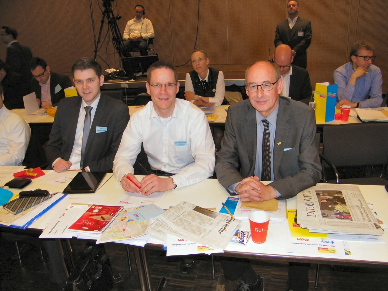 Drei der Gütersloher Delegierten: (v.l.) Patrick Büker (Rheda-Wiedenbrück), Thorsten Baumgart (Schloß Holte-Stukenbrock) und Hermann Ludewig (Borgholzhausen)