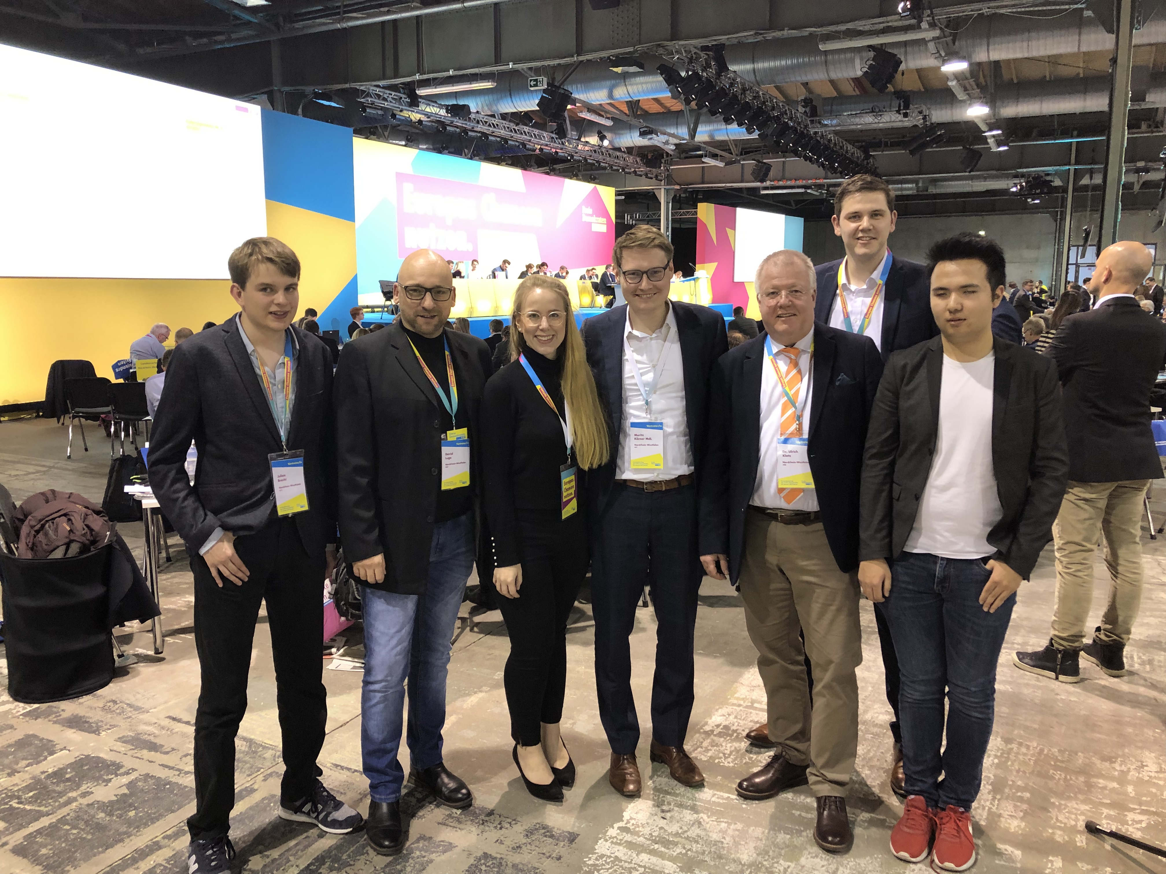 (v.l.n.r): Julian Bracht, David Luge, Berit Seidel, Spitzenkandidat Moritz Körner, OWL-Kandidat Dr. Ulrich Klotz, Kreisvorsitzender Patrick Büker, Anthony Masaki